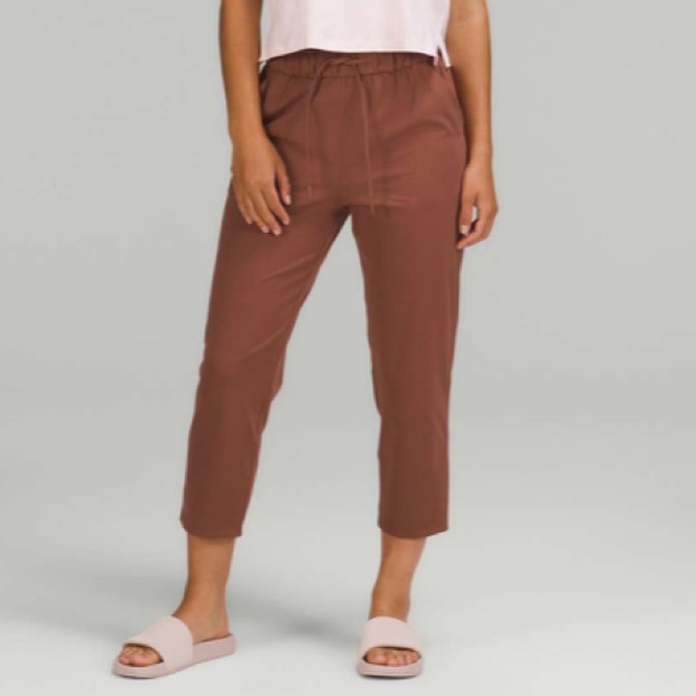 lululemon athletica Stretch High-Rise Crop 23” Pant Luxtreme Nulu Size 2